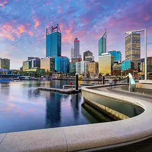 **** Hotel Crowne Plaza By Ihg Australia