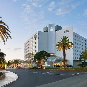**** Hotel Crown Promenade Australia